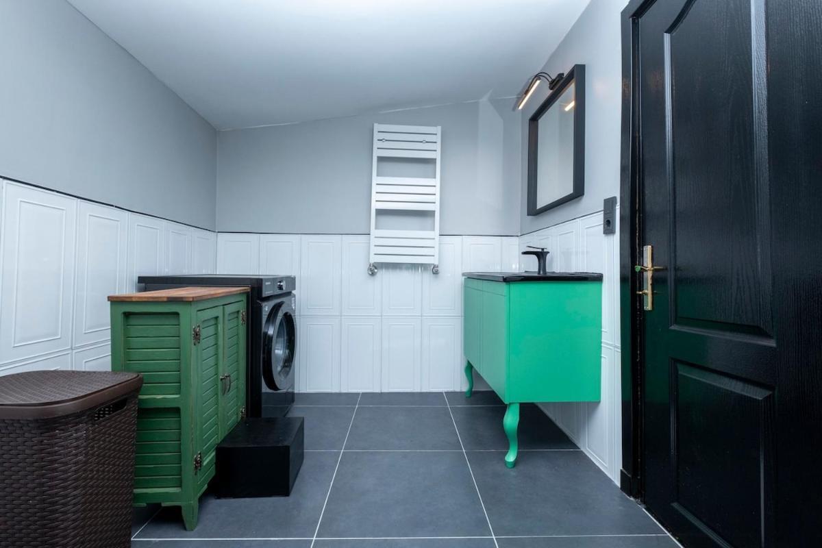 Private Fourlex House With Location איסטמבול